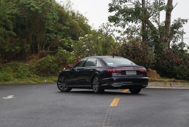 售83.88万起 2019款奥迪A8L Plus版上市