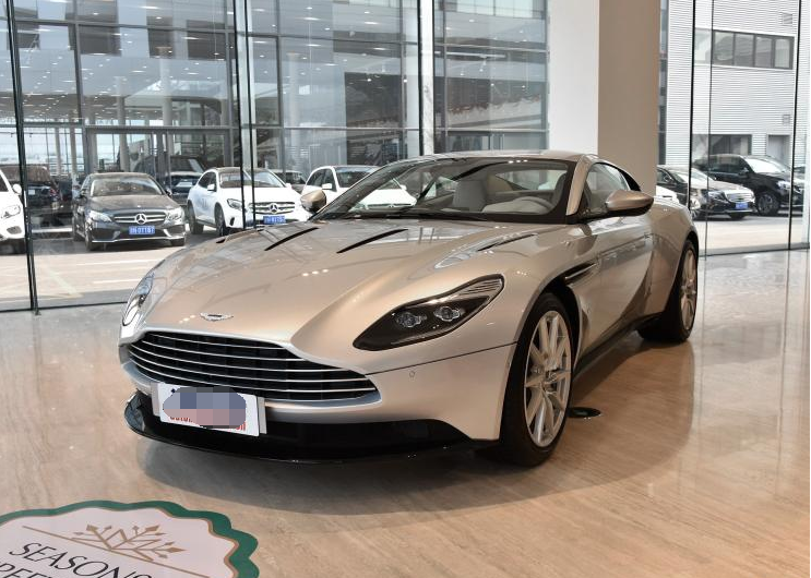 阿斯顿·马丁 阿斯顿·马丁DB11 2019款 5.2T V12 Coupe