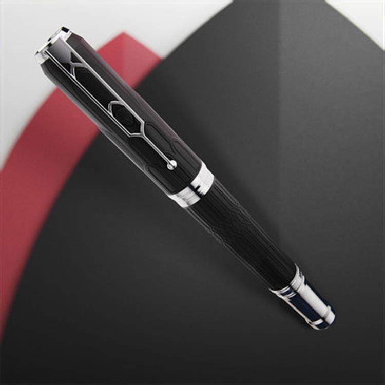 Montblanc/万宝龙全新大文豪系列致敬维克多·雨果墨水笔限量版( F/M)钢笔